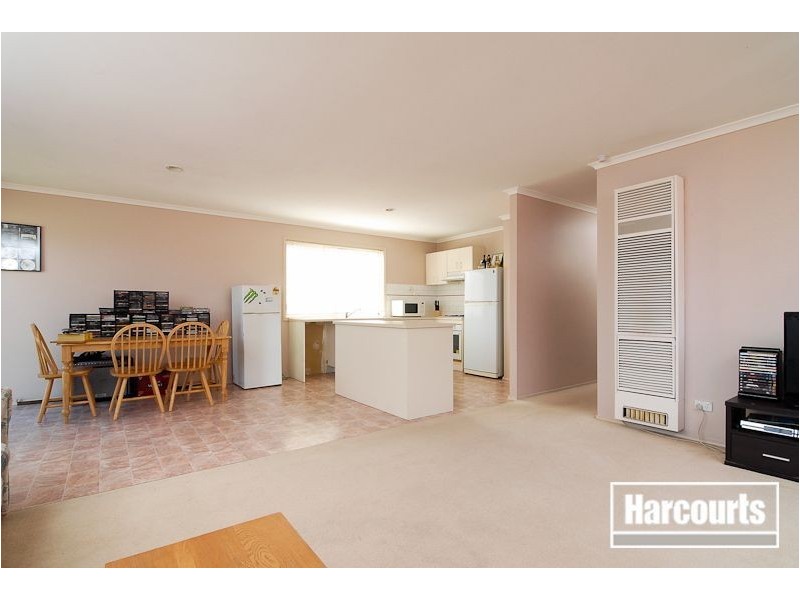 69 Greenwood Drive, Carrum Downs VIC 3201