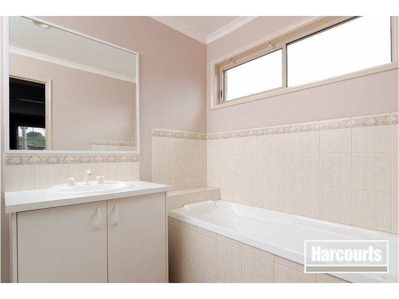 69 Greenwood Drive, Carrum Downs VIC 3201