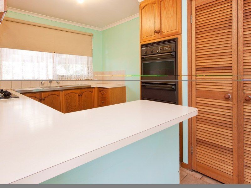 1 Carrington Cres, Carrum Downs VIC 3201