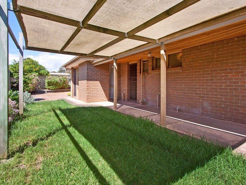 1 Carrington Cres, Carrum Downs VIC 3201