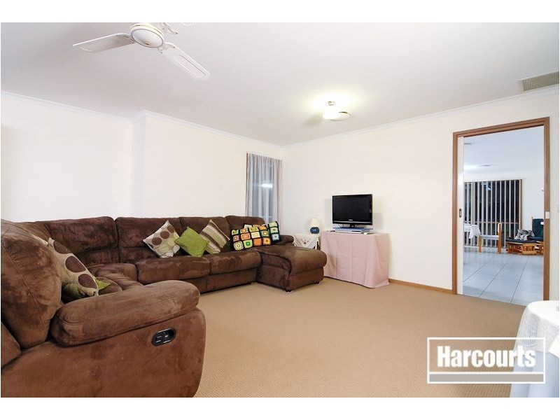 28 Carrington Crescent, Carrum Downs VIC 3201