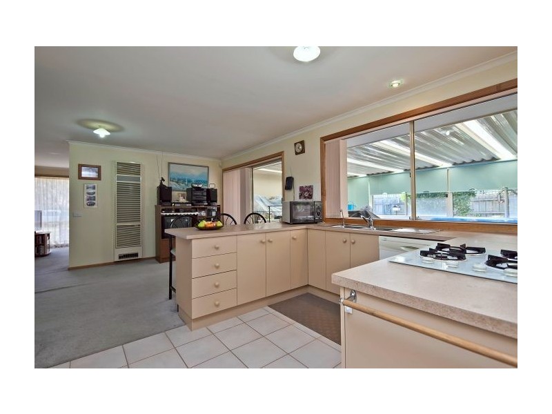 2 Maplewood Court, Carrum Downs VIC 3201