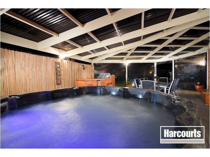 12 Streeton Court, Skye VIC 3977