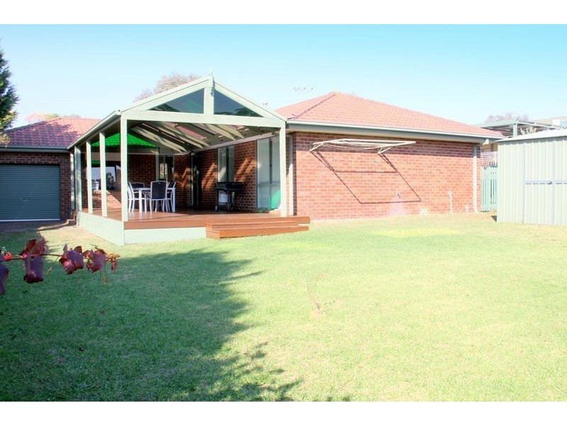 9 Perkins Drive, Carrum Downs VIC 3201
