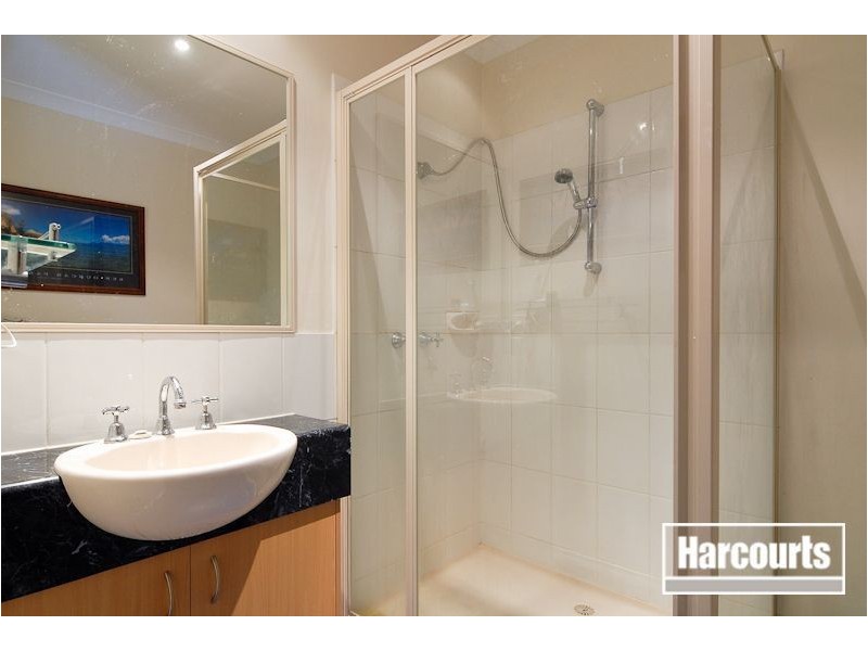 27 McGowan Drive, Skye VIC 3977