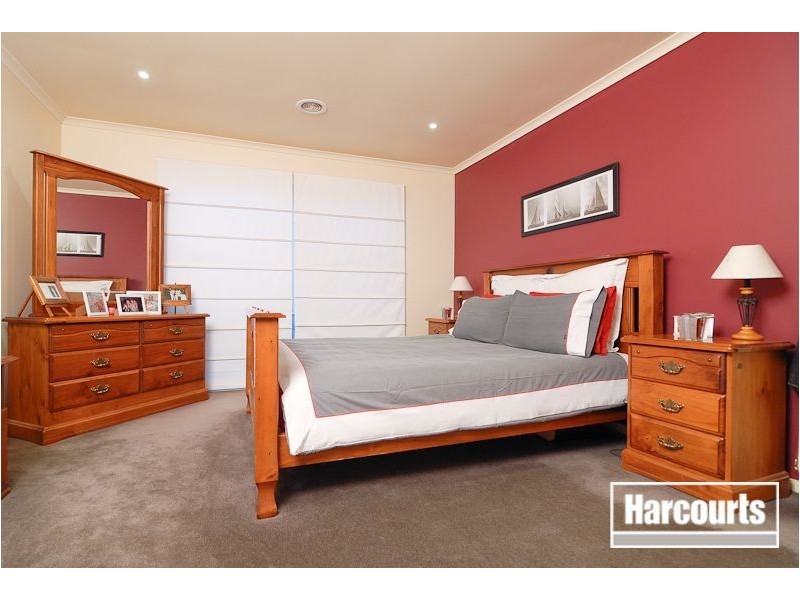 3 Bouverie Place, Skye VIC 3977
