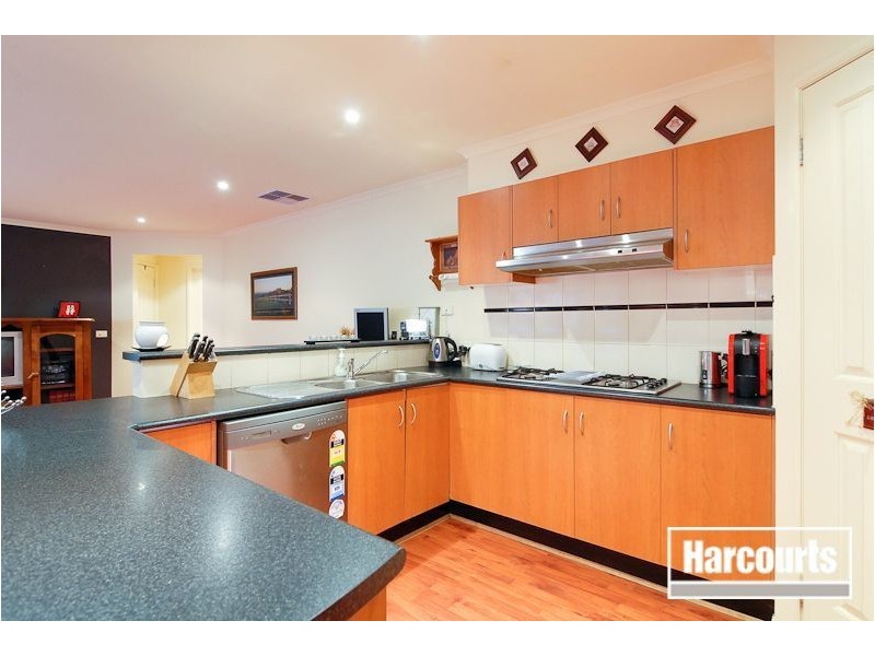 3 Bouverie Place, Skye VIC 3977