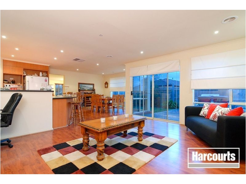 3 Bouverie Place, Skye VIC 3977