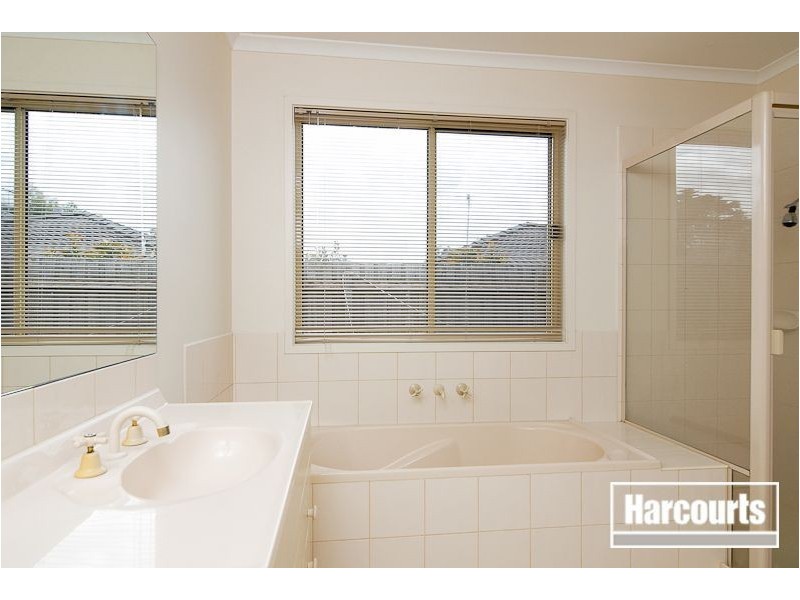 2 Sunrise Court, Carrum Downs VIC 3201