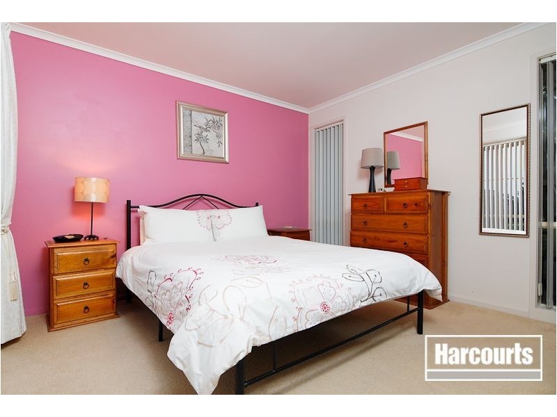 15 Rocklea Crescent, Skye VIC 3977