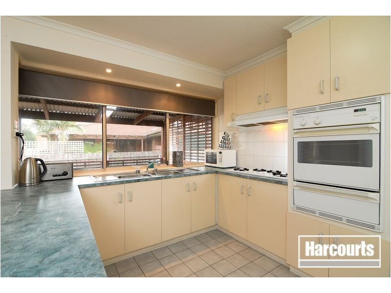 8 Prasino Court, Carrum Downs VIC 3201