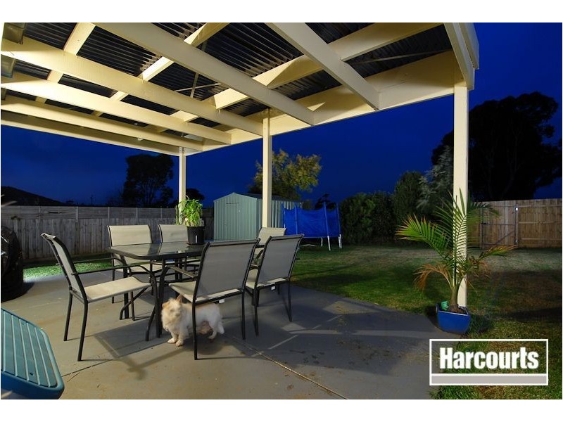 1 Joan Court, Skye VIC 3977