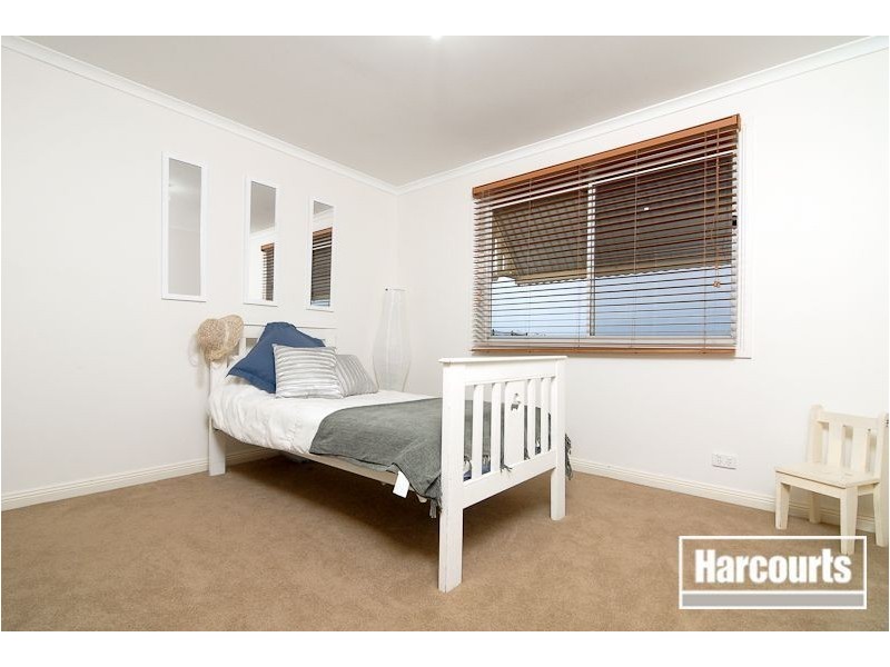 1 Joan Court, Skye VIC 3977