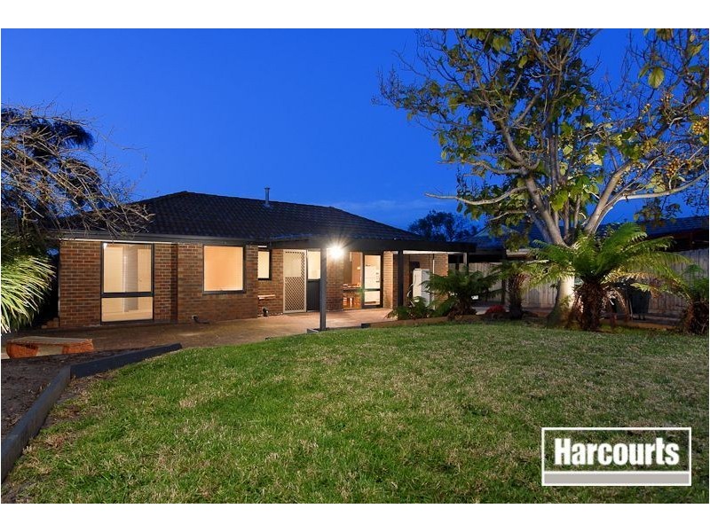36 Luscombe Ave, Carrum Downs VIC 3201