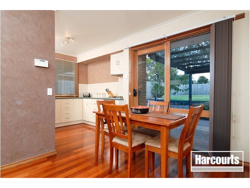 36 Luscombe Ave, Carrum Downs VIC 3201