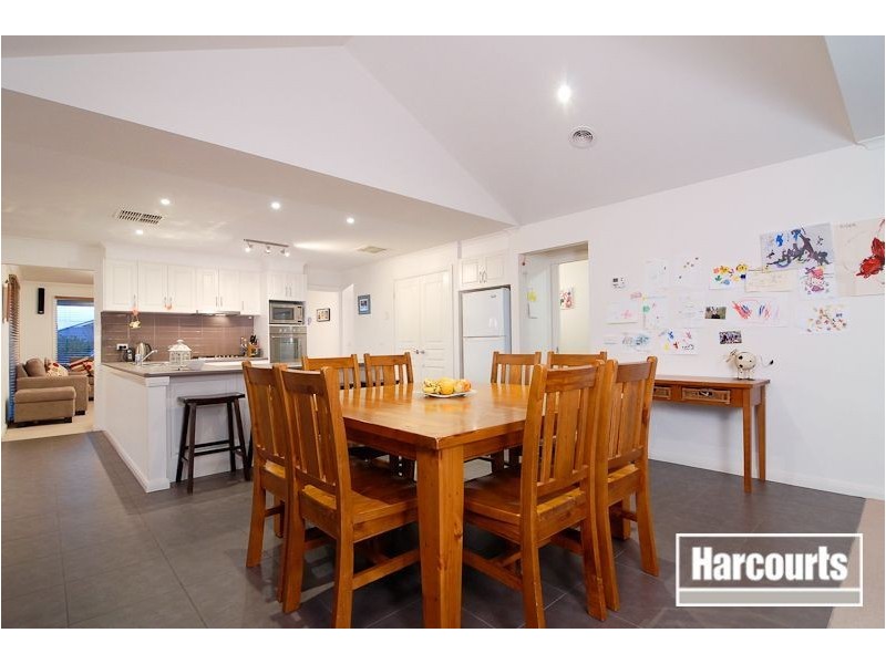 10 Gleneagles Court, Carrum Downs VIC 3201