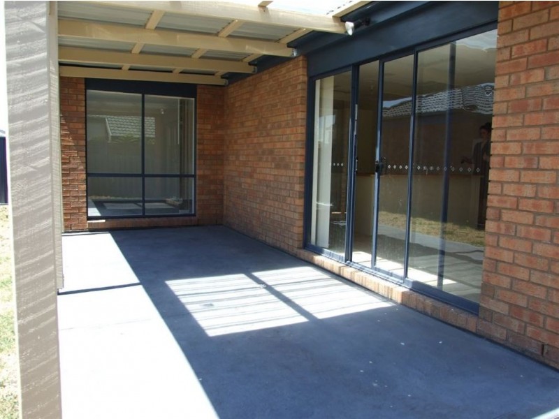 14 Esta Court, Carrum Downs VIC 3201