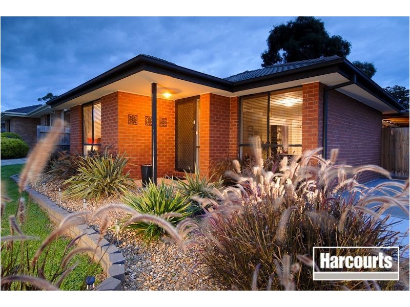 13 Rundle Drive, Carrum Downs VIC 3201
