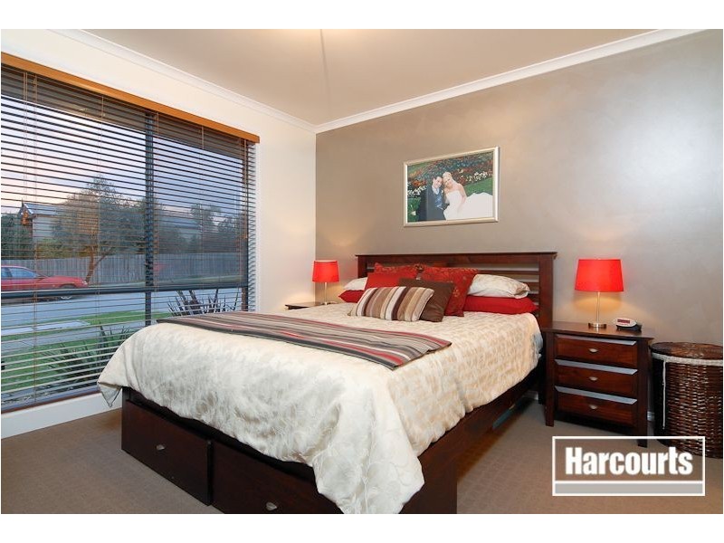 13 Rundle Drive, Carrum Downs VIC 3201