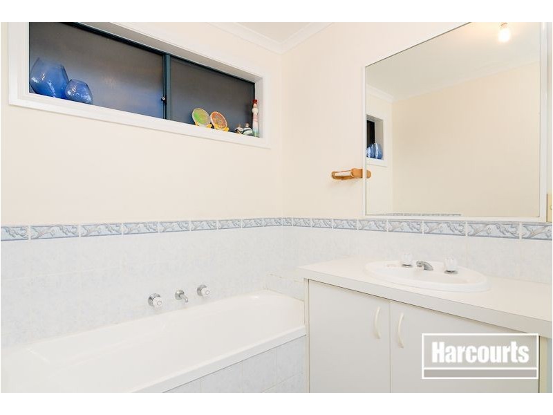 13 Rundle Drive, Carrum Downs VIC 3201