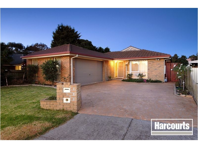 12 Parhnam Court, Carrum Downs VIC 3201