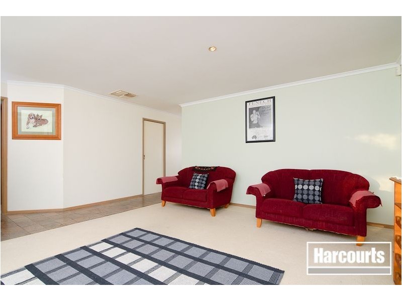 12 Parhnam Court, Carrum Downs VIC 3201