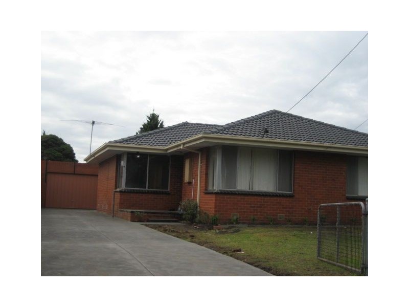 4 Bruce Street, Seaford VIC 3198