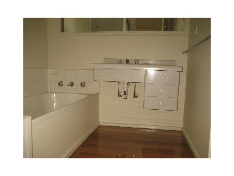 4 Bruce Street, Seaford VIC 3198