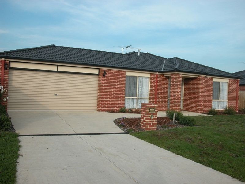 2 Kincaid Ave, Skye VIC 3977