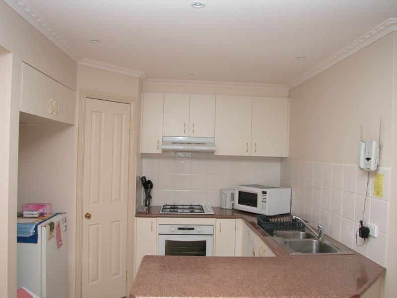 2 Kincaid Ave, Skye VIC 3977