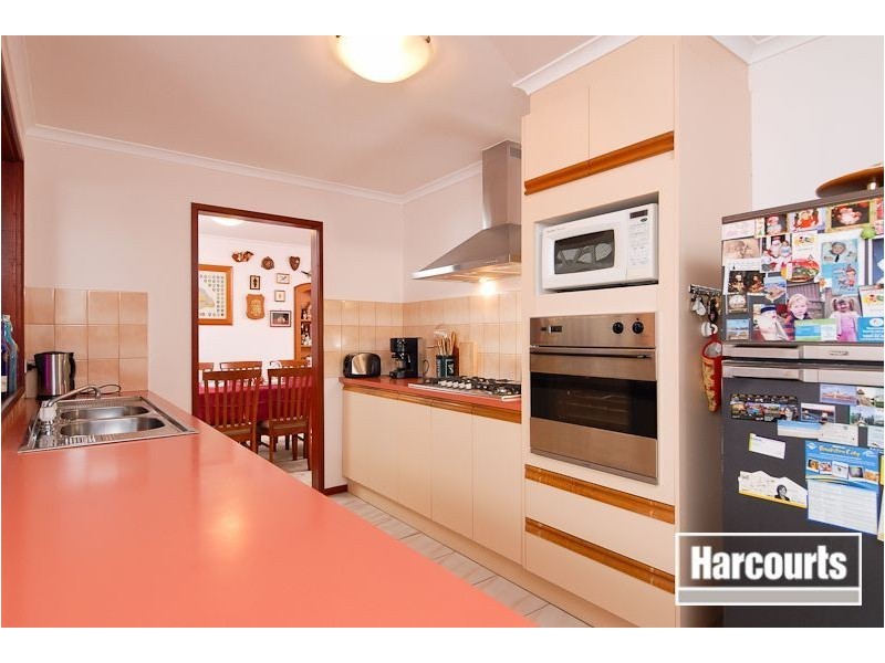 24 Athenium Court, Carrum Downs VIC 3201