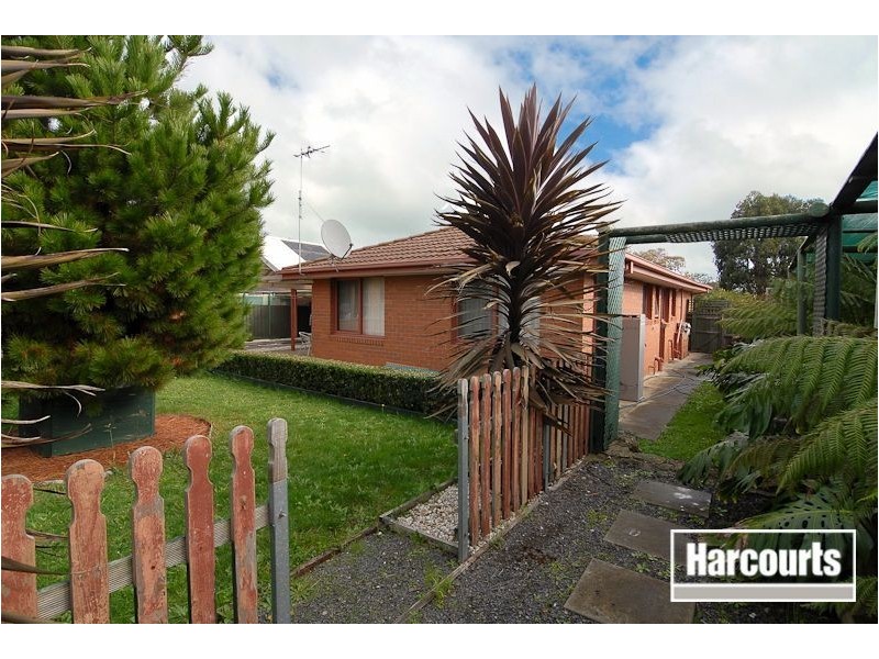 24 Athenium Court, Carrum Downs VIC 3201