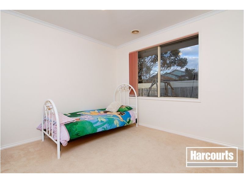 11 Minka Place, Skye VIC 3977