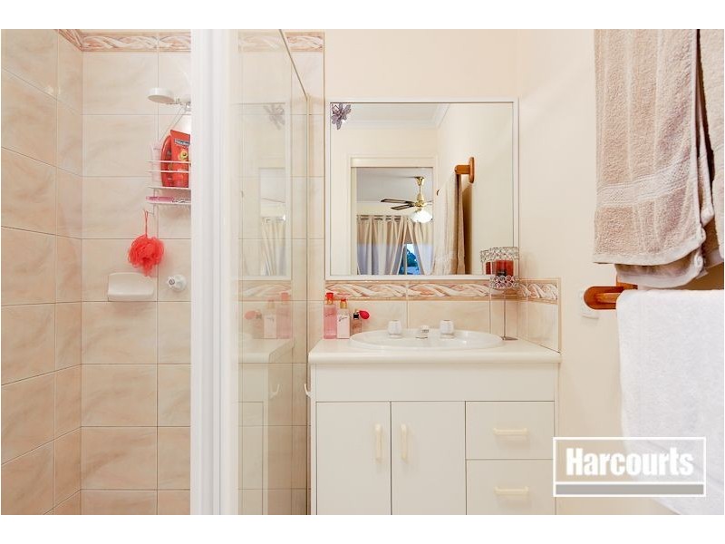 11 Minka Place, Skye VIC 3977