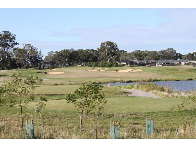 65 Sandarra Boulevard, Sandhurst VIC 3977