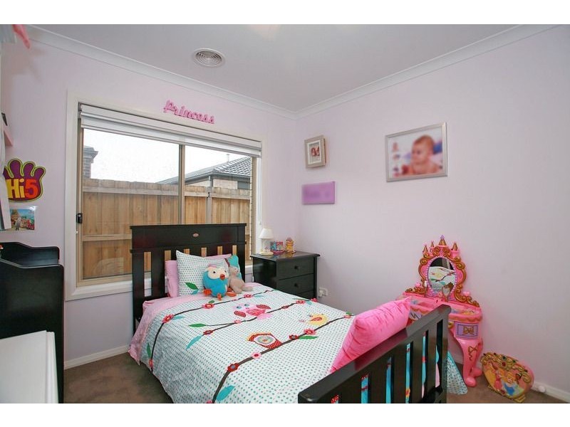 25 Tarcoola Way, Sandhurst VIC 3977