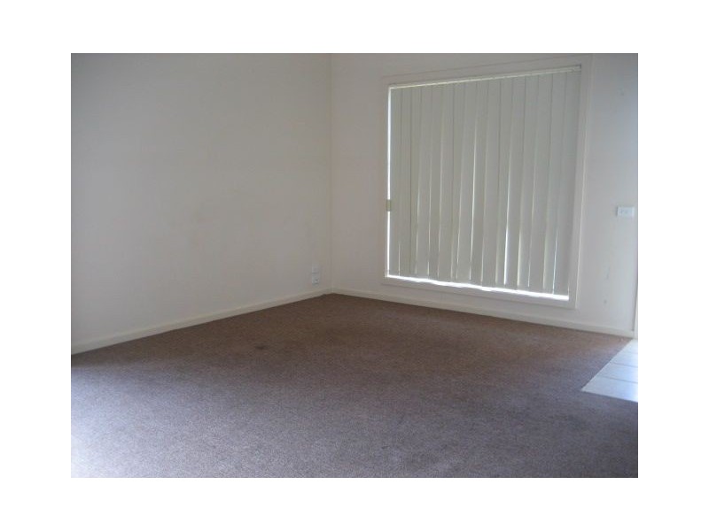 2/55 Mc Clelland Drive, Skye VIC 3977