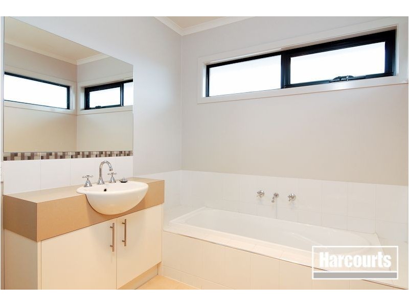 45 Bushlark Drive, Carrum Downs VIC 3201