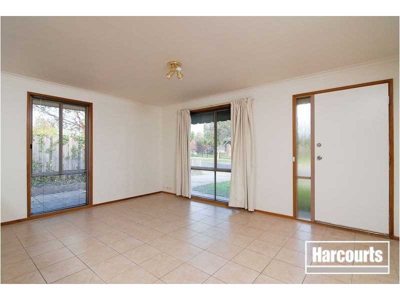 71 Luscombe Ave, Carrum Downs VIC 3201