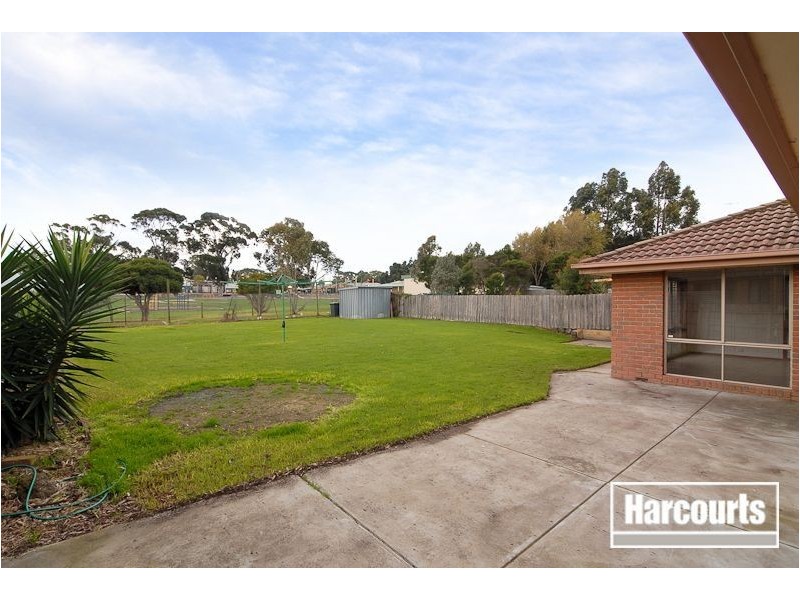 71 Luscombe Ave, Carrum Downs VIC 3201