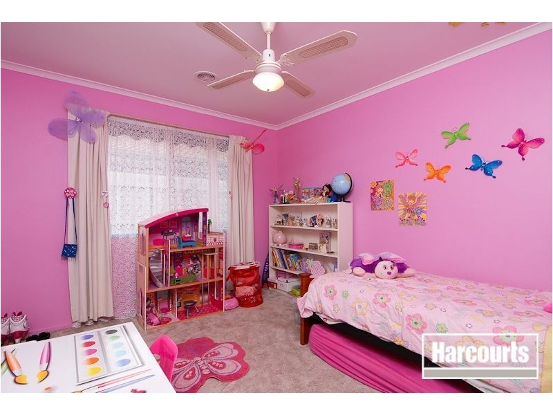 12 Dorchester Crescent, Carrum Downs VIC 3201