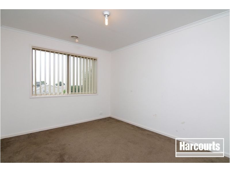 6 Joan Court, Skye VIC 3977