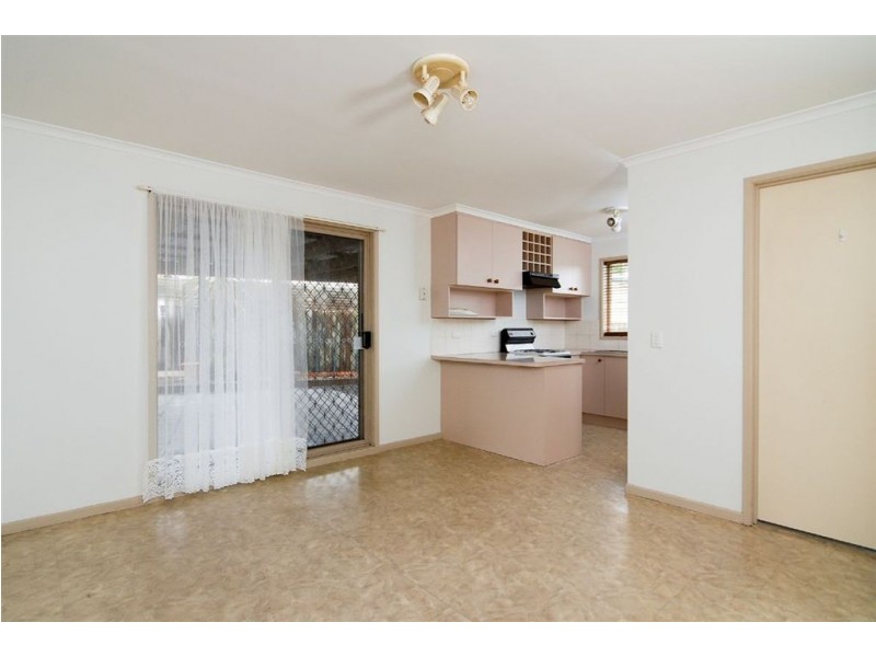 44 Carrington Crescent, Carrum Downs VIC 3201