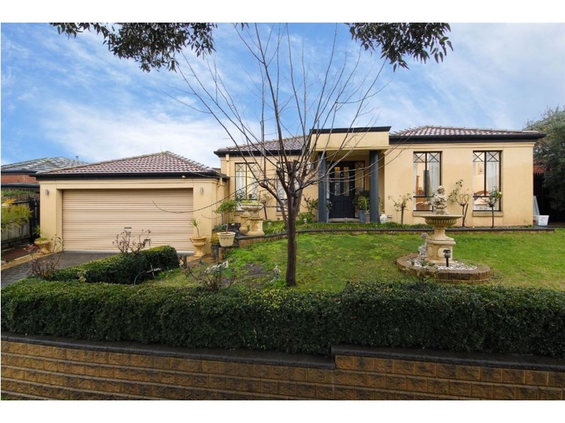 4 Hooper Drive, Skye VIC 3977