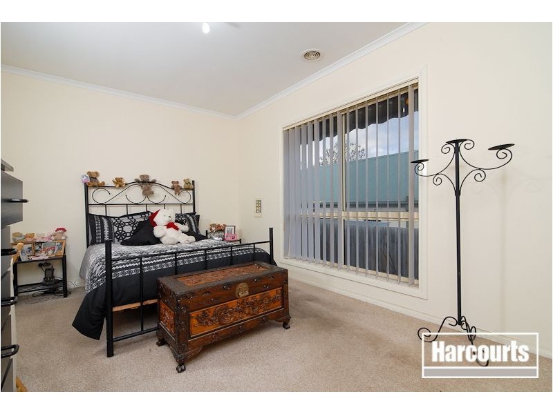 6 Hillview Drive, Carrum Downs VIC 3201