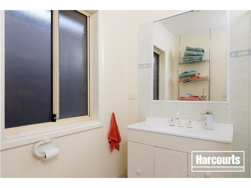 6 Hillview Drive, Carrum Downs VIC 3201