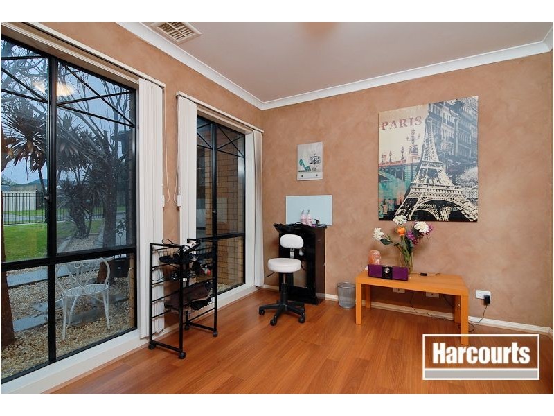 136 Gamble Road, Skye VIC 3977