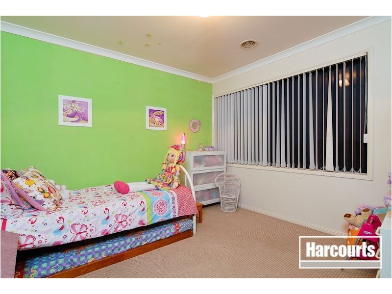 136 Gamble Road, Skye VIC 3977