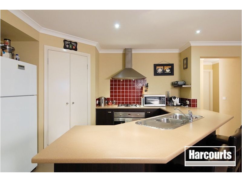 20 Golden Way, Skye VIC 3977