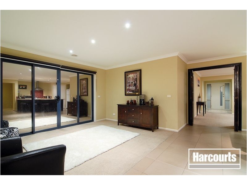 20 Golden Way, Skye VIC 3977
